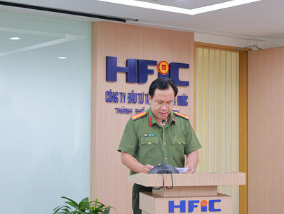 HFIC được Thành Phố công nhận “An toàn về an ninh, trật tự” và nhận quyết định có thành tích xuất sắc trong phong trào toàn dân bảo vệ an ninh Tổ quốc